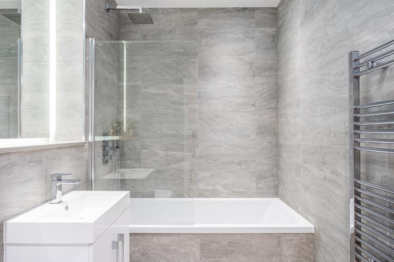 St Albans 2 Bed Luxury City Apartment, 5 Mins Walk To Train & Allocated Parking Exteriör bild