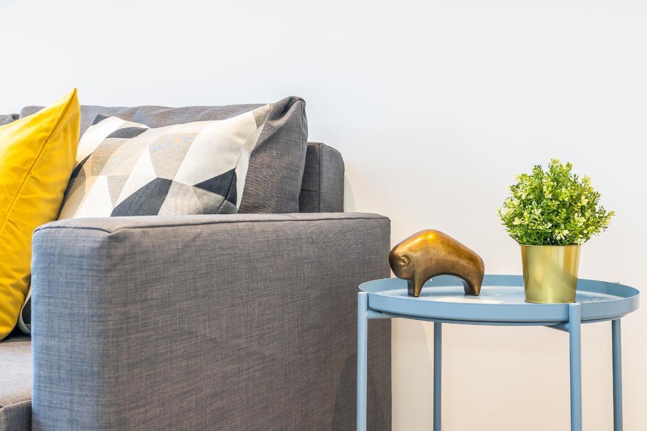 St Albans 2 Bed Luxury City Apartment, 5 Mins Walk To Train & Allocated Parking Exteriör bild