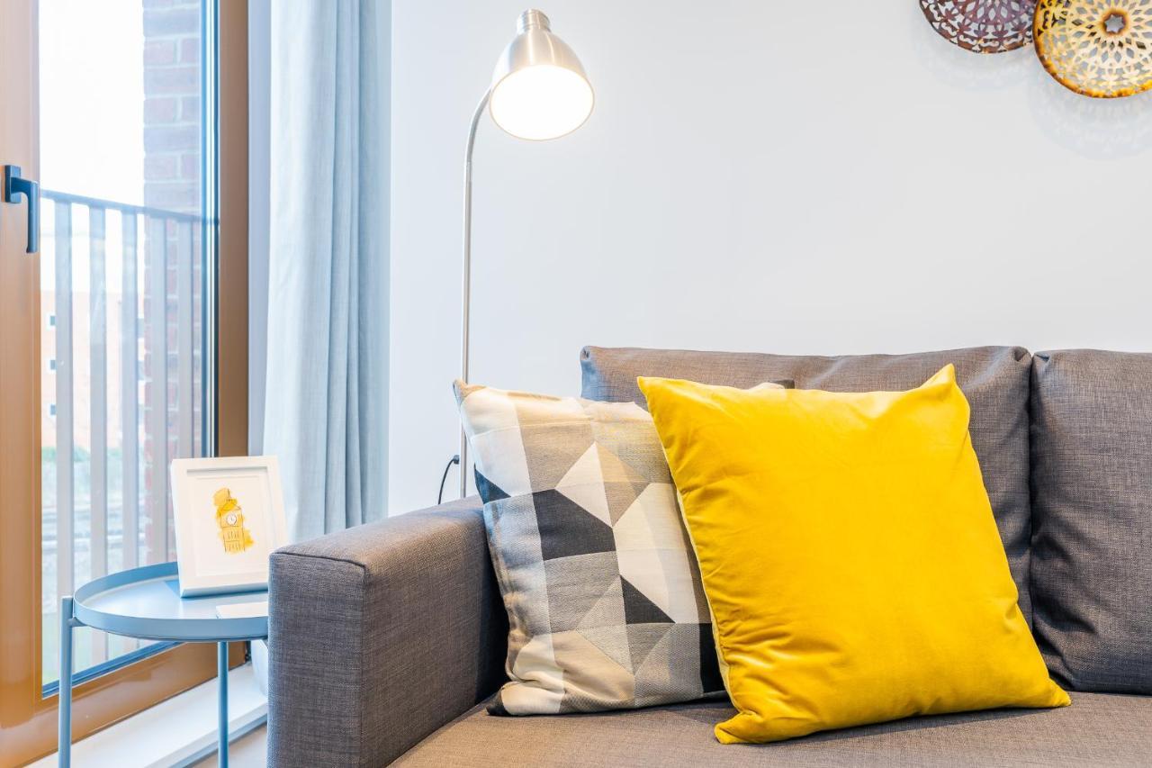 St Albans 2 Bed Luxury City Apartment, 5 Mins Walk To Train & Allocated Parking Exteriör bild