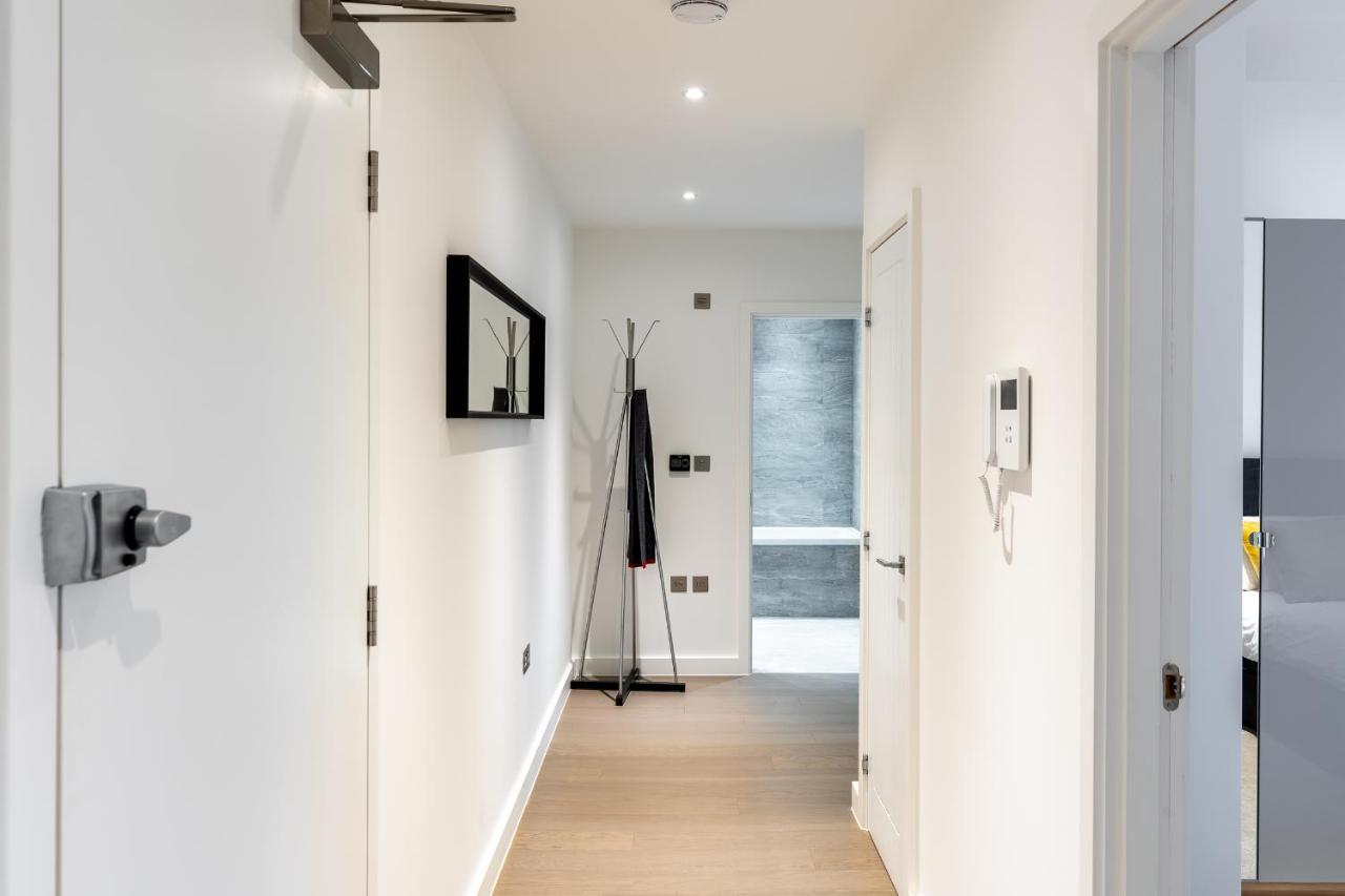 St Albans 2 Bed Luxury City Apartment, 5 Mins Walk To Train & Allocated Parking Exteriör bild